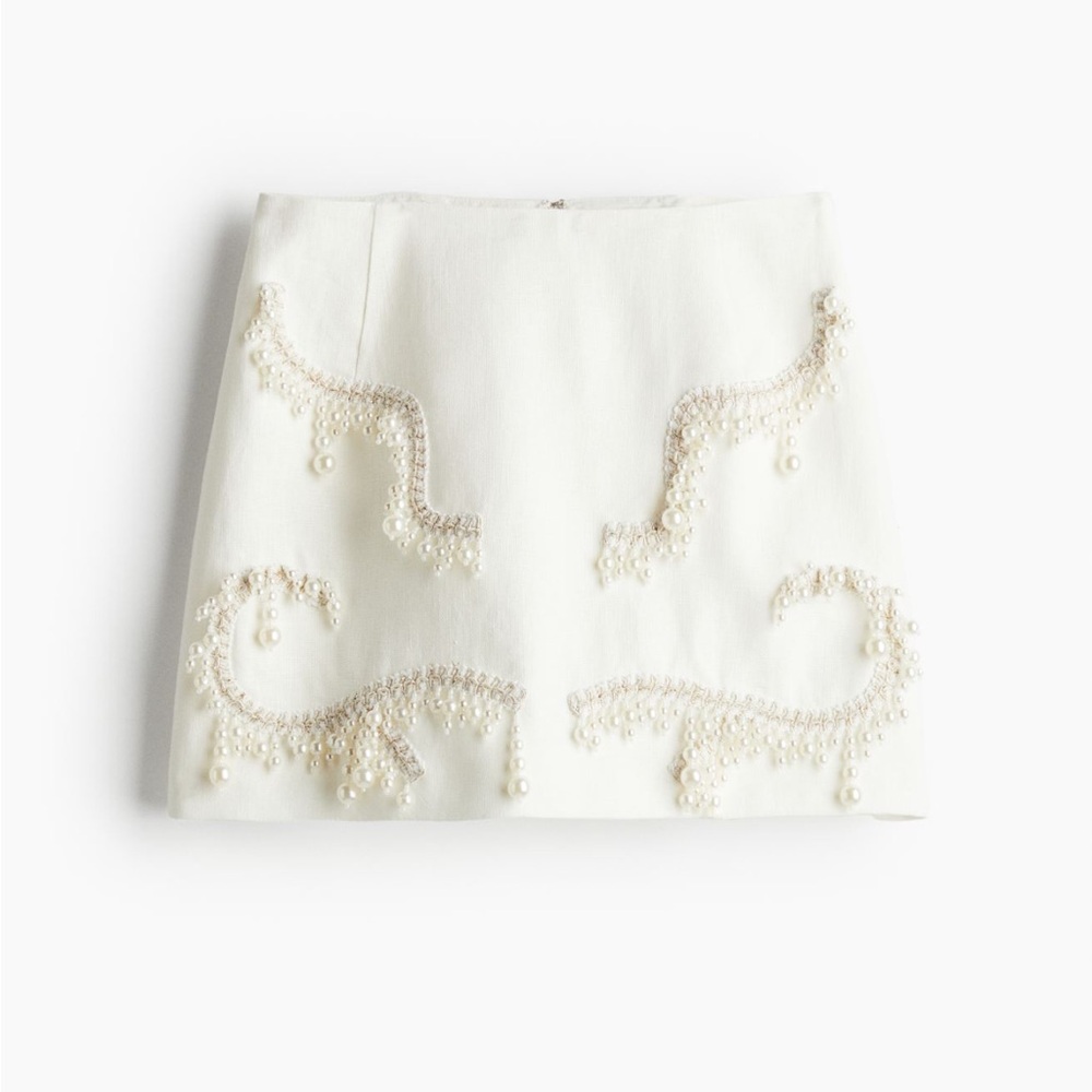 Pearl detail linen mini skirt
